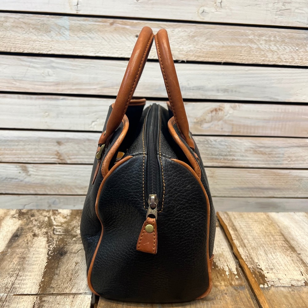 Vintage Liz Claiborne Black Pebbled Leather Satchel Tan Trim Doctor Bag Purse - Picture 9 of 9